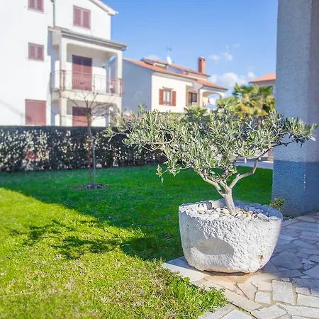 Ban 3* Porec